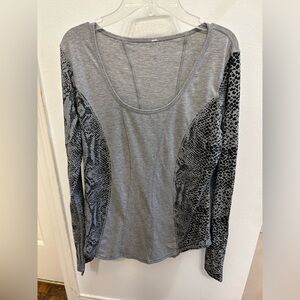 Lululemon Athletica Gray Long Sleeve with Black Accents